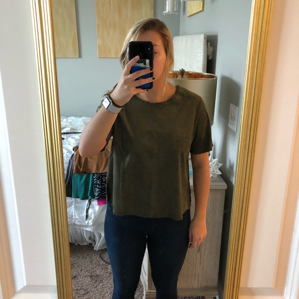 Size medium boutique shirt worn once
